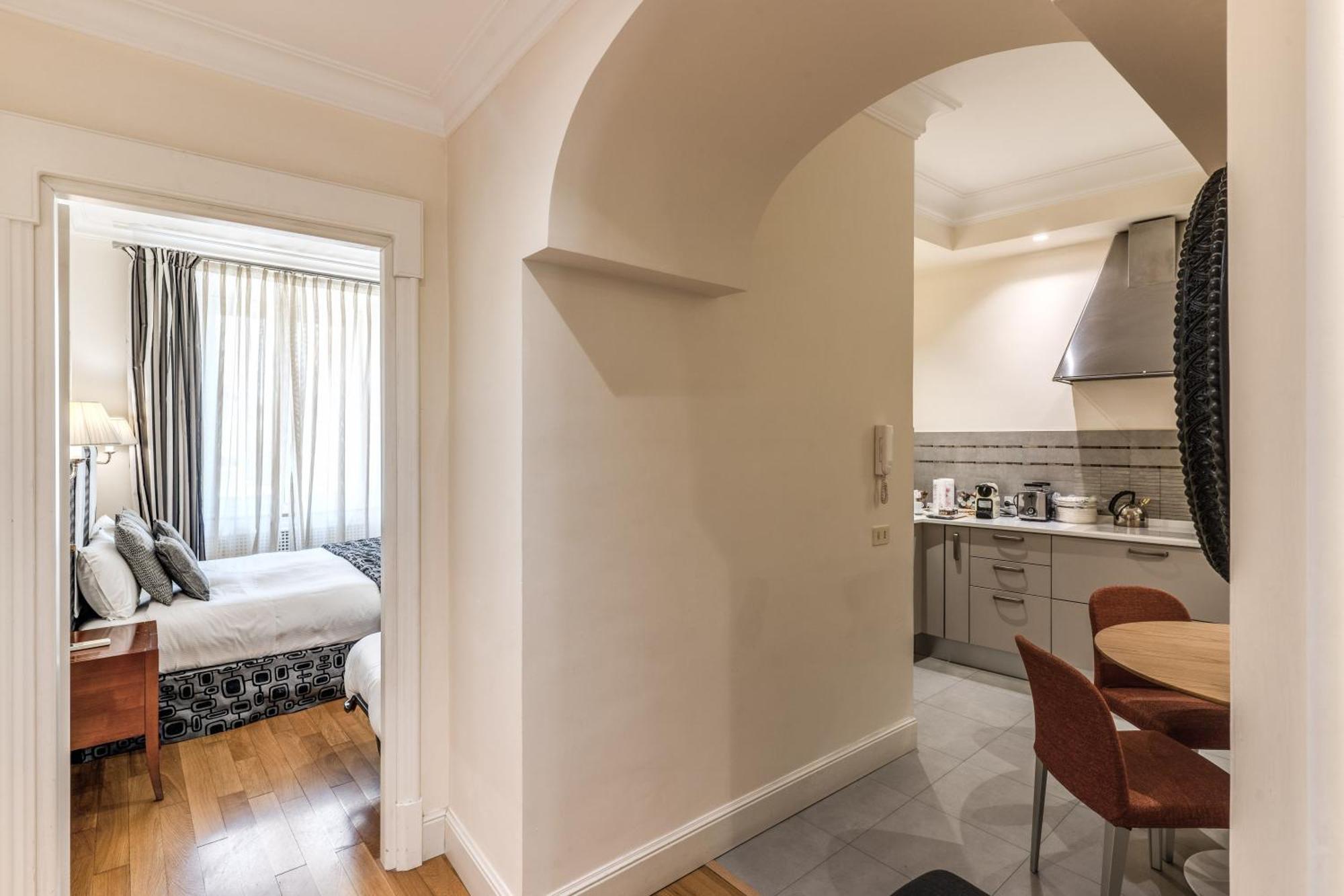 Apartment Via Napoli Rom